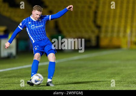 Livingston, Écosse. 27 décembre 2023. St Johnstone chercher à obtenir une croix dans la boîte Livingston vs St Johnstone - Cinch Premiership Credit : Raymond Davies / Alamy Live News Banque D'Images