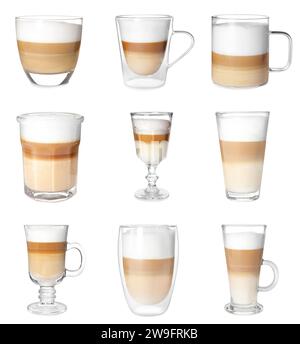 Délicieux latte macchiato dans différents verres sur fond blanc, ensemble Banque D'Images