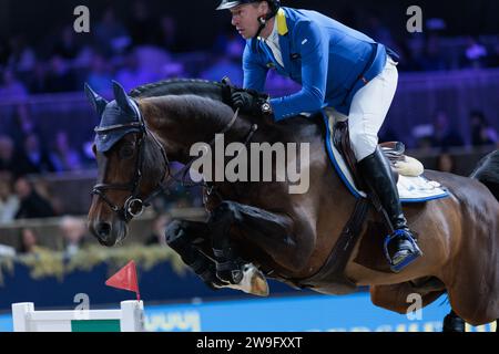 Christian Ahlmann d'Allemagne avec Dourkhan Hero Z lors de la compétition de saut d'obstacles Léon Melchior CSI5*-W au Jumping Mechelen le 27 décembre 2023, Nekkerhal, Belgique (photo de Maxime David - MXIMD Pictures) Banque D'Images