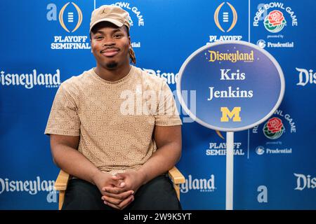 Le joueur de ligne défensif des Michigan Wolverines Kris Jenkins lors de l'événement de bienvenue du Rose Bowl pour Alabama Crimson Tide et Michigan Wolverines, mercredi, décembre Banque D'Images
