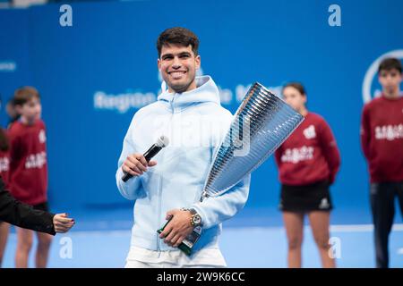 Carlos Alcaraz, I Carlos Alcaraz Cup, match de tennis de charité, entre Carlos Alcaraz et Roberto Bautista, Palais des Sports de Murcie, 28 décembre 2023, Banque D'Images