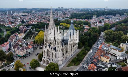 Drone photo Église notre-Dame de Laeken, Kerk onze-Lieve-Vrouw Van Laken Bruxelles Belgique Europe Banque D'Images