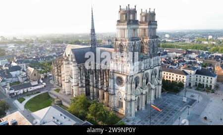 Drone photo Cathédrale Sainte-Croix, Cathédrale Sainte-Croix d'Orléans France europe Banque D'Images