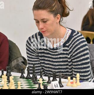 Hastings, Royaume-Uni. 29 décembre 2023. Smith, Olivia pendant le Congrès international d'échecs Caplin Hastings à Horntye Park, Hastings, East Sussex, Royaume-Uni. Crédit : LFP/Alamy Live News Banque D'Images