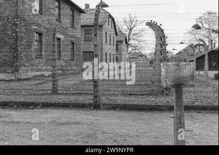 Hébergement et cellules dans les camps de concentration d'Auschwitz et de Birkenau, Pologne Banque D'Images