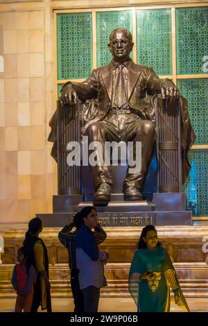 Statue du Dr Babasaheb Ambedkar dans le style de la statue de Lincoln au Lincoln Memorial, Waashington DC. Dr. Babasaheb Ambedkar Memorial Park, Vipul KH Banque D'Images