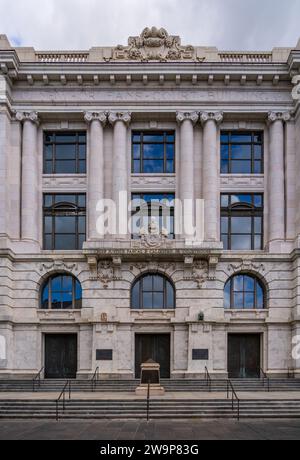 Façade du palais de justice Pascal F Calogero Jr à la Nouvelle-Orléans, Louisiane abritant la Cour suprême Banque D'Images