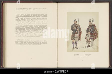 Production photographique d'un dessin de portraits de James Lamont et William MC Hardy, deux soldats du comte de Fife, Day & son Vincent Brooks, d'après Kenneth MacLey, c. 1860 - en 1870 ou avant photographie support photo imprimé albumen homme adulte. costume folklorique, costume régional. soldat Banque D'Images