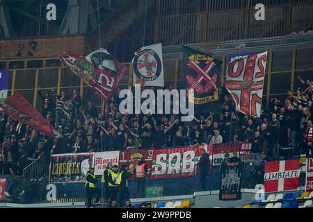 Naples, Italie. 29 décembre 2023. Supporters de AC Monza lors de la série A Tim match entre SSC Napoli et AC Monza au Stadio Diego Armando Maradona le 29 décembre 2023 à Naples, Italie crédit : Giuseppe Maffia/Alamy Live News Banque D'Images