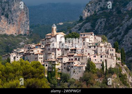 Peillon, village de montagne entre Monaco et Nice en Provence orientale, village historique, Alpes Maritimes, sud de la France, France Banque D'Images