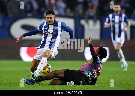 Stade Dragon, Porto, Portugal. 29 décembre 2023. Sur la photo, de gauche à droite, Evanilson au FC Porto vs GD Chaves. Crédit : Victor Sousa/Alamy Live News Banque D'Images