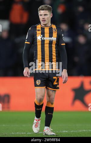 Hull, Royaume-Uni. 29 décembre 2023. Regan Slater #27 de Hull City lors du Sky Bet Championship Match Hull City vs Blackburn Rovers au MKM Stadium, Hull, Royaume-Uni, le 29 décembre 2023 (photo de James Heaton/News Images) à Hull, Royaume-Uni le 12/29/2023. (Photo de James Heaton/News Images/Sipa USA) crédit : SIPA USA/Alamy Live News Banque D'Images