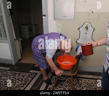 le lavage et l'hygiène font partie de la dignité humaine l'hygiène fait partie de la dignité humaine Banque D'Images