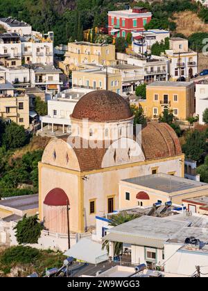 Vue vers l'église du Christ, Platanos, Agia Marina, l'île de Leros, Dodécanèse, Grèce Banque D'Images