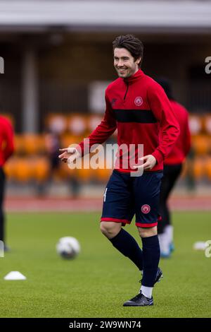 Édimbourg, Écosse. 30 décembre 2023. Michael Hewitt (24 - Hamilton) Hamilton Academical vs Edinburgh FC - Cinch League 1 crédit : Raymond Davies / Alamy Live News Banque D'Images