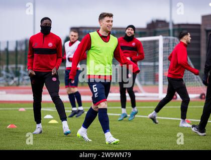 Édimbourg, Écosse. 30 décembre 2023. Jamie Barjonas (6 - Hamilton) Hamilton Academical vs Edinburgh FC - Cinch League 1 crédit : Raymond Davies / Alamy Live News Banque D'Images