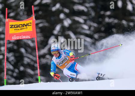 Alexis Pinturault (FRA) participe à la coupe du monde de ski alpin Audi FIS, MenÕs Giant Slalom sur Gran Risa Slope, Alta Badia le 17 décembre 2023 Banque D'Images