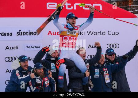 Norwegian ski Team et Aleksander Aamodt Kilde (NOR) participent à la coupe du monde de ski alpin Audi FIS, MenÕs descente sur la pente Saslong à Val GA Banque D'Images