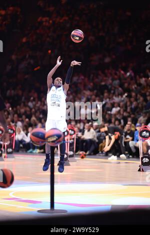 Paris, France. 30 décembre 2023. SHORT TJ (Paris) lors de l'événement All-Star Game LNB 2023, Lotus Skills Challenge Basketball le 30 décembre 2023 à l'Accor Arena de Paris, France - photo Loic Wacziak/DPPI crédit : DPPI Media/Alamy Live News Banque D'Images