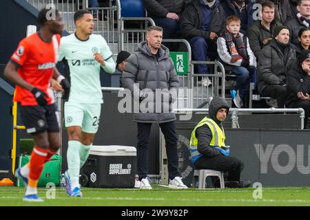 Luton, Royaume-Uni. 30 décembre 2023. Rob Edwards (Manager) de Luton Town lors du match de Premier League entre Luton Town et Chelsea à Kenilworth Road, Luton, Angleterre le 30 décembre 2023. Photo de David Horn. Crédit : Prime Media Images/Alamy Live News Banque D'Images