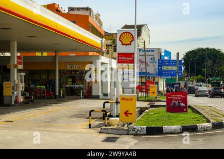 Une station de carburant Shell Malaysia, Ipoh, Perak, Malaisie Banque D'Images