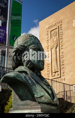 Irlande, Munster, Waterford, The Mall, Theatre Royal, buste du compositeur William Vincent Wallace Banque D'Images