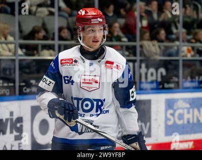 Boaz Bassen (Schwenninger Wild Wings, #64). Augsburger Panther gegen Schwenninger Wild Wings, Eishockey, DEL, 33. Spieltag, saison 2023/2024, 30.12.2023. Photo : Eibner-Pressefoto/Heike Feiner Banque D'Images