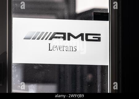 Gothenburg, Suède - novembre 23 2022 : panneau de livraison AMG chez un concessionnaire automobile Banque D'Images