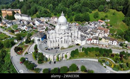 Drone photo Sanctuaire Madonna del Sangue re Italie europe Banque D'Images