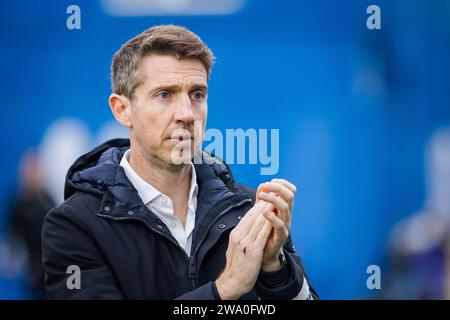 Lisbonne, Portugal. 30 décembre 2023. Vasco Seabra, entraîneur d'Estoril Praia applaudit lors du match Liga Portugal BetClic entre Estoril Praia et SC Farense à l'Estadio Antonio Coimbra da Mota. Score final ; Estoril Praia 4 : 0 SC Farense. (Photo Henrique Casinhas/SOPA Images/Sipa USA) crédit : SIPA USA/Alamy Live News Banque D'Images