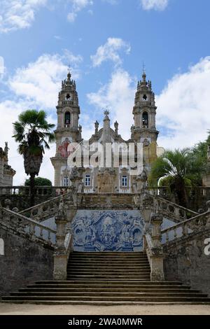 Azulejos, escalier, Santuario de Nossa Senhora dos Remedios, Lamego, Viseu, Portugal, Europe Banque D'Images