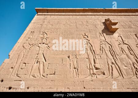 Qena, Égypte - décembre 27 2023 : Temple Dendera ou Temple d'Hathor Égypte. Complexe du temple de Dendera, l'un des temples les mieux conservés Banque D'Images