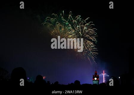 Edimbourg. Écosse 1 janvier 202U. Feux d'artifice sur le château d'Édimbourg dans le cadre du Hogmanay d'Édimbourg. Crédit photo : Pako Mera/Alamy Live News Banque D'Images