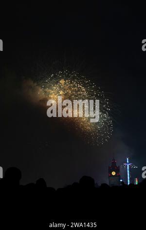 Edimbourg. Écosse 1 janvier 202U. Feux d'artifice sur le château d'Édimbourg dans le cadre du Hogmanay d'Édimbourg. Crédit photo : Pako Mera/Alamy Live News Banque D'Images