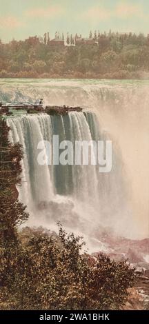 Vue des chutes Horseshoe depuis Goat Island, Niagara, New York 1900. Banque D'Images