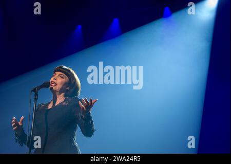 La chanteuse française Mireille Mathieu en concert au Cirque Royal | la chanteuse française Mireille Mathieu en concert au Koninklijk Circus Banque D'Images