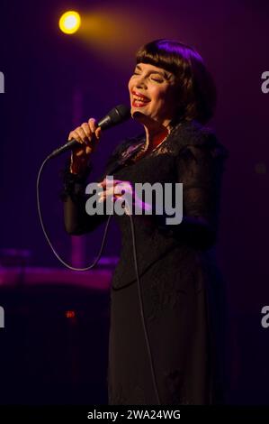 La chanteuse française Mireille Mathieu en concert au Cirque Royal | la chanteuse française Mireille Mathieu en concert au Koninklijk Circus Banque D'Images