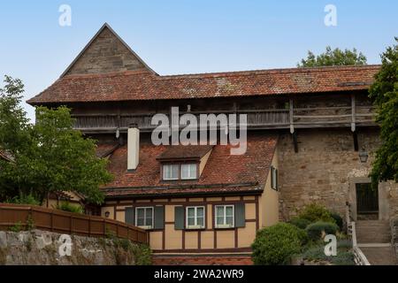 Remparts de la vieille ville dans la ville médiévale de Rothenburg ob der Tauber. Banque D'Images