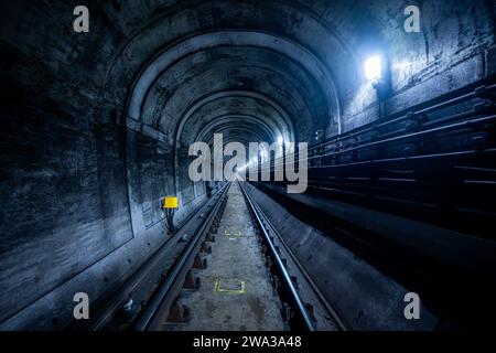 Tunnel Brunel de Rotherhithe Overground Station à Wapping. Le premier tunnel sous rivière (conduite subaquatique) dans le monde - «la huitième merveille du monde» par Sir Marc Kingdom et plus tard Isambard Brunel Banque D'Images