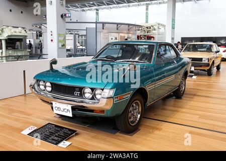 Intérieur du musée commémoratif Toyota de l'industrie et de la technologie à Nagoya, au Japon. La Toyota Celica GTS est exposée. Banque D'Images