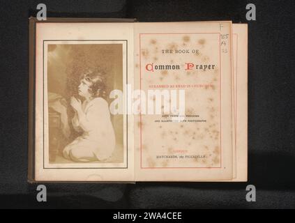 Production photographique d'un tableau, représentant un enfant en prière, anonyme, c. 1870 - c. 1880 photographie support photographique impression albumen une personne en prière. enfant (à la maison) Banque D'Images