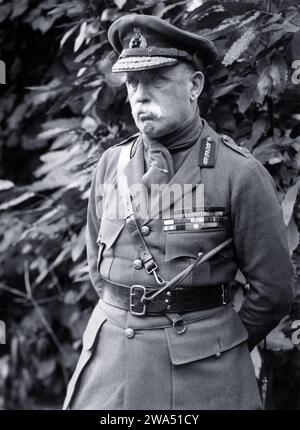 Sir John French, premier commandant en chef du corps expéditionnaire britannique (BEF), photographié à Blendecques, en France. Photographe : H. D. Girdwood. Banque D'Images