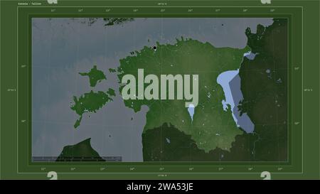 Estonie mise en évidence sur une carte d'altitude couleur pâle avec des lacs et des rivières carte avec le point de la capitale du pays, grille cartographique, échelle de distance et Banque D'Images