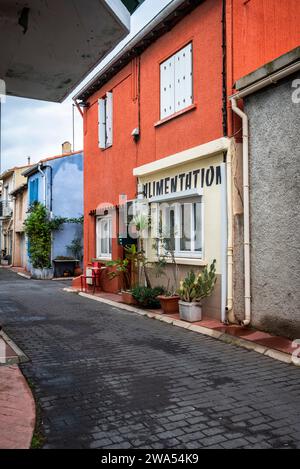 La Pointe courte, un quartier de pêcheurs populaire situé entre le Canal Royal et la lagune de l'étang de Thau. Sète, France Banque D'Images