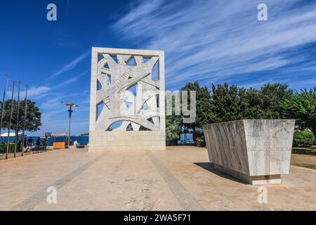 Rovinj : Mémorial pour les combattants tombés au combat victimes de la terreur fasciste. Croatie. Banque D'Images