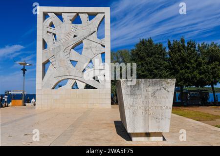 Rovinj : Mémorial pour les combattants tombés au combat victimes de la terreur fasciste. Croatie. Banque D'Images