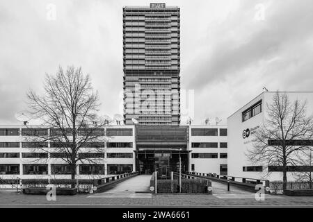 Bonn, Allemagne - 23 décembre 2023 : vue du bâtiment Deutsche Welle, le radiodiffuseur public international allemand à Bonn Allemagne Banque D'Images