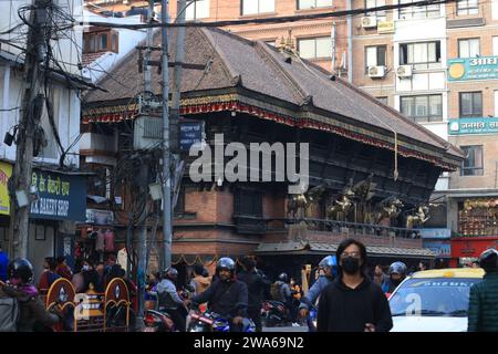 Katmandou, Népal - 17 novembre 2023 : Indra Chowk, est l'une des places de cérémonie et de marché sur l'artère passant par la section historique de Kat Banque D'Images