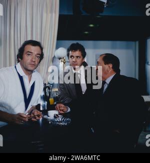 Der Alte, ZDF Krimi-Serie, Deutschland, 1985, Szene : Jürgen Schmidt, Michael Ande, Siegfried Lowitz. Der Alte, série télévisée criminelle, Allemagne, 1985, scène : Jürgen Schmidt, Michael Ande, Siegfried Lowitz Banque D'Images
