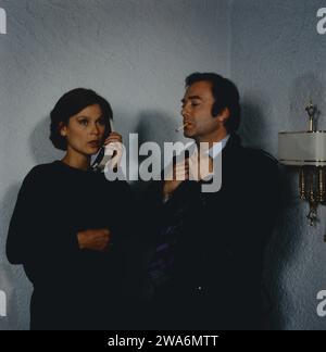Der Alte, ZDF Krimi-Serie, Deutschland, 1985, Szene : Monika Woytowicz, Jürgen Schmidt. Der Alte, série télévisée criminelle, Allemagne, 1985, scène : Monika Woytowicz, Jürgen Schmidt. Banque D'Images
